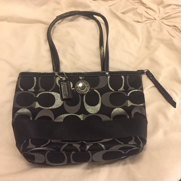 Authentic Coach Signature Stripe Tote, never used! - Picture 2 of 4